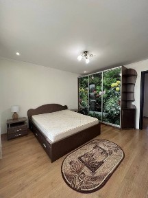 Оренда 2к квартири, на вулиці Українських Декабристів