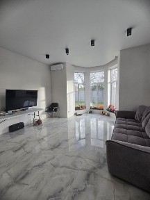 Продаж сучасного будинку Холодна Гора