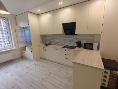 Продам 2к квартиру з ремонтом - ЖК Метрополіс, Заболотного 1Б, Іподром