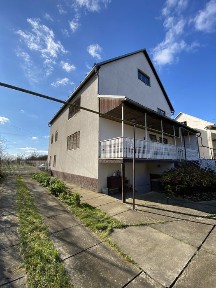 Продам будинок у передмісті Берегова