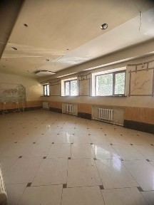 Перший поверх-оренда вул. В.Великого ( рестор., клініка, офіси, магазин