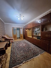 Сдам 3х комнатную Ильфа и Петрова 6 этаж