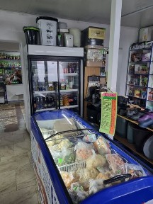 Магазин в селі Стара Жадова кут Майдан