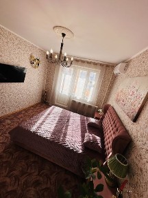 Здам трикімнатну квартиру неподалеку вид метро Позняки.