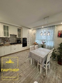 Продаж двокімнатної новобудови в центрі міста