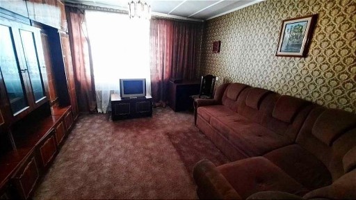 Вільна 2к квартира (комунальні включені у вартість)