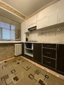 Продам 2-кімнатну квартиру Набережна