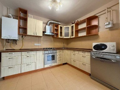 Продаж 3 кім. квартири