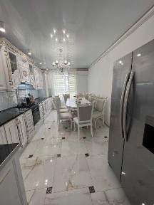 Велика квартира на Калиновій Слободі 90м2