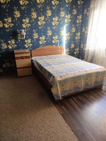 Будинок на 3 кімнати біля гімназііі