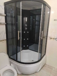 Оренда дворівневої квартири в клубному будинку.