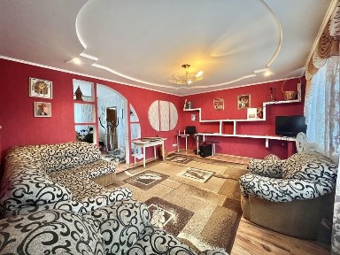 Будинок на Басах