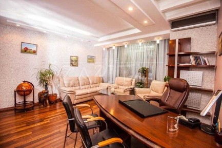 Продаж офісу, 105 м2, вул. Введенська, Подільський р-н, Поділ