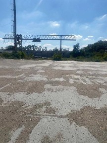 Оренда майданчика з козловим краном площадка склад база 5500 м2