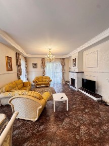 Оренда будинку з бомбосховищем