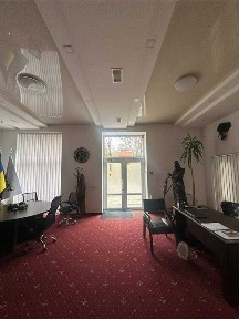 Оренда комерційного приміщення з фасадним входом - 97,7 м², Власник!