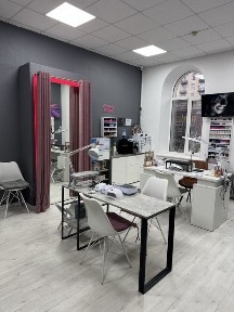 Київ, Печерський, вулиця Хрещатик 44