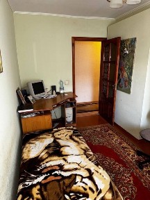 Продам 3-кімнатна квартира з меблями, технікою та автономним опаленням