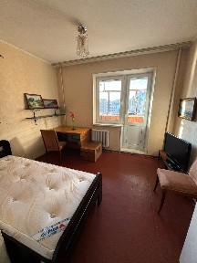 Киев, Ларисы Руденко ул., 15/14