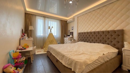 Київська область, Софіївська Борщагівка