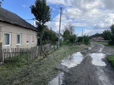 Приватний будинок, земля