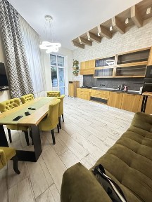 Аренда дома на 9 Фонтана с подвалом