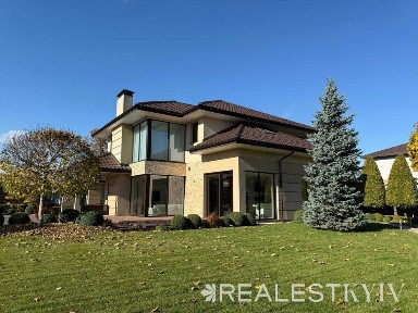 Будинок з SPA-комплексом, басейном і тенісним кортом - с. Новосілки