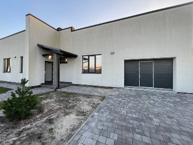 Продається будинок з ремонтом в Зазимʼї