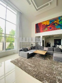 Продаж 7к будинку з ремонтом у стилі Мінімалізм, вул. Маршала Гречка