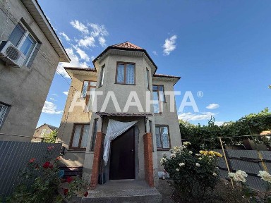 Продам крепкий дом 2х этажный, общая площадь 143м2