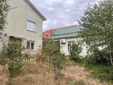 Продаётся дом на 2 семьи. Участок 6 соток. Авангард 2.