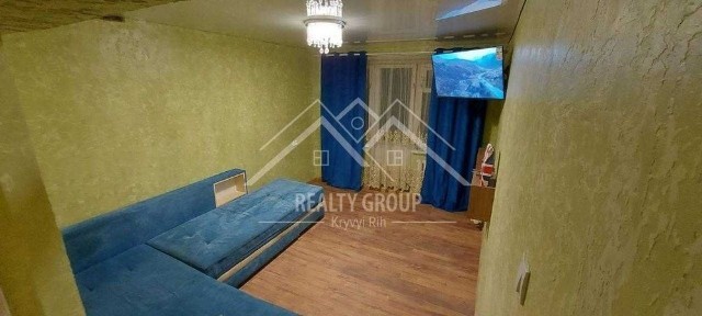 Оренда затишної двокімнатної квартири на 98-му кварталі на Новинці.