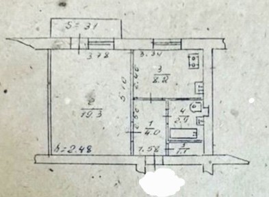 Продаж 1 кімнатна квартира в цегляному будинку, кухня 8,2 м2.