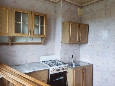 Продам 1 кімнатну квартиру в центрі Чугуїва