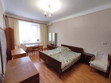 3х кв. 76 м*2. Сталинка. Центр. 4/5