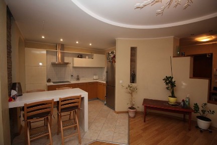 3 комнатная квартира в центре Южного микрорайона