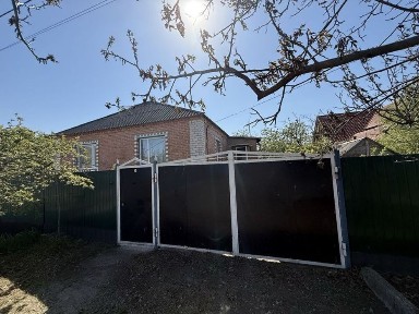 ПРОДАЄТЬСЯ будинок на Лелеківці