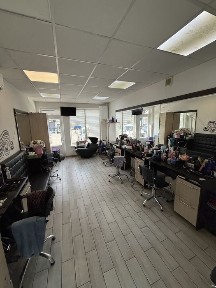 Продаж комерційного приміщення, на Калинівському ринку!