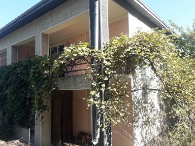 Здається будинок з зручностями та сауной