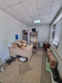 Сдам фасадное Помещение с отоплением офис магазин склад