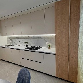 Продаємо 3 - кімнатну квартиру в самому Центрі міста. Новобудова