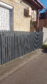 Центр приміщення з окремим входом