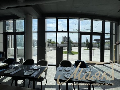 Аренда фасадного помещения <a href='/newbuilding/418/view/zk-novopecerskie-lipki'>Новопечерские Липки</a> Верхогляда Драгомирова