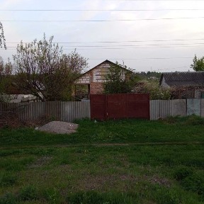 Продам недобудований будинок iз земельною дiлянкою 30 соток