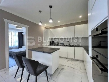 21 пов 132 м Кловський узвіз, 7 євроремонт