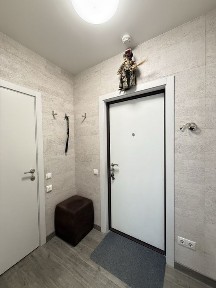 Київ, Дарницький, вулиця Софії Русової 1