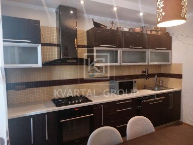 Продаж просторої Євро 3К квартири в Бучі