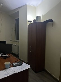 Здається приміщення на куті Л. Толстого-Б. Хмел.