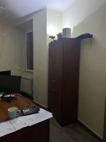 Здається приміщення на куті Л. Толстого-Б. Хмел.