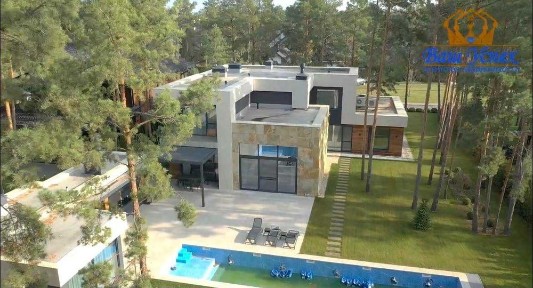 Продажа дома в лесу в Коттеджном городке Riviera Village.Hi Tech.